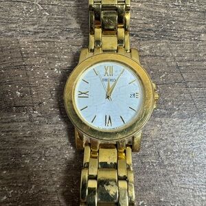 Seiko Watch V732-0220 R1 Men's Quartz‎ Gold Tone Textured White Dial Works